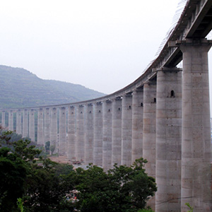 寧西鐵路泗水河大橋.jpg